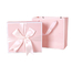 Confezione regalo con chiusura magnetica rosa in cartone per abbigliamento con design a conchiglia
